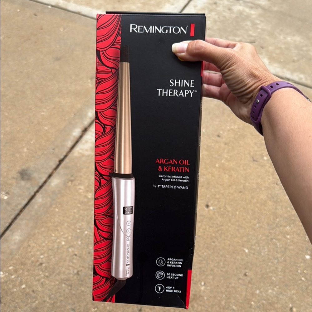 Remington Argan Oil & Keratin Tapered Wand - Black and Gold